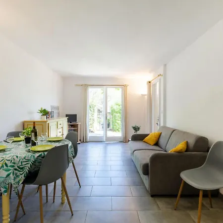 Apartament Les Hauts Des Issambres-7 By Interhome